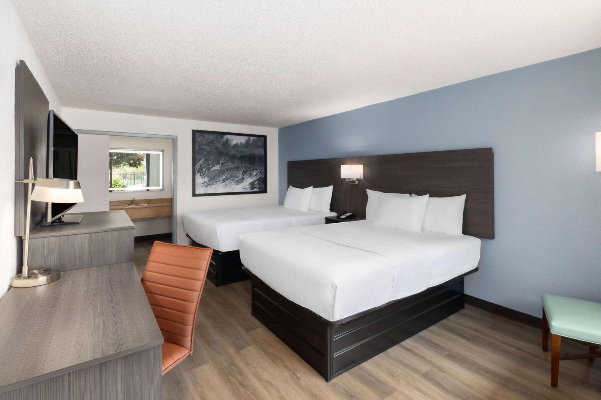 Super 8 By Wyndham Riverside Al Ngoại thất bức ảnh